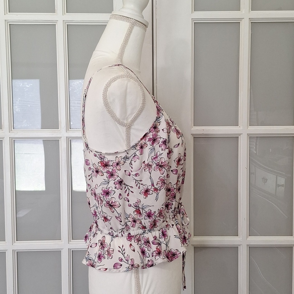 Cupcakes and Cashmere Cortina Floral Print Tank Top - Picture 6 of 15